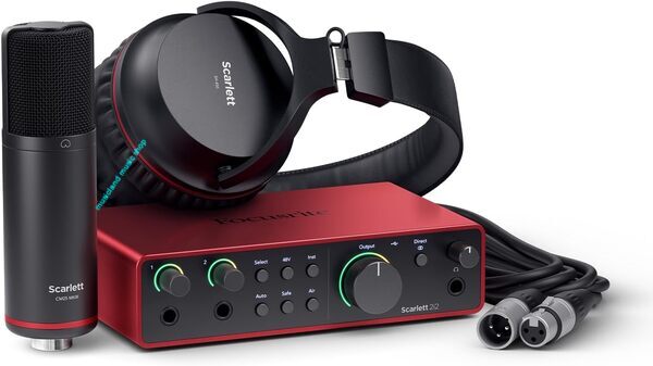 Focusrite Scarlett 2i2 Studio 4th Gen Bundle